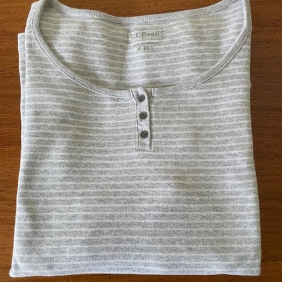 Grey and white striped cotton L.L. Bean tee -- size M - Picture 2 of 5